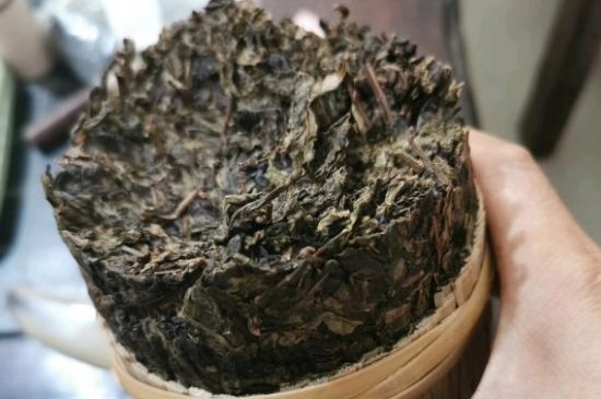 黑茶調(diào)理婦科病，女人喝黑茶好處太多了！