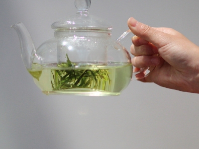 喝茶的好處和壞處分別是什么，長(zhǎng)期喝茶有什么危害？