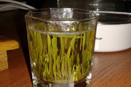冷泡茶用什么茶葉最好，什么樣的茶適合冷泡？