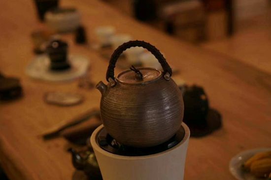 蒸茶和煮茶還有泡茶有什么區(qū)別，泡茶煮茶蒸茶哪個好喝？