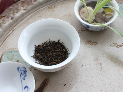 喝茶的好處和壞處分別是什么，長(zhǎng)期喝茶有什么危害？