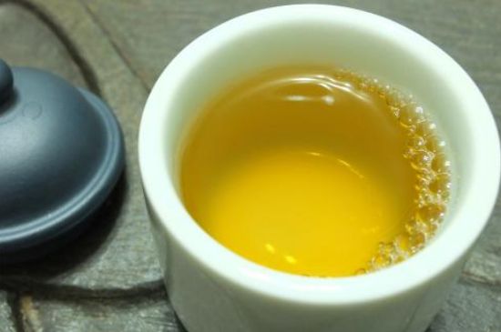 蜂蜜泡茶葉的副作用，蜂蜜泡茶葉有什么禁忌