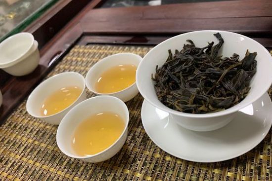 哪些茶適合泡功夫茶，功夫茶應(yīng)該配什么茶葉