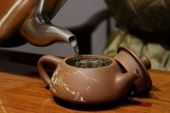 各類茶的注水方式，不同的茶泡茶時怎么注水