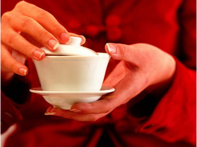 鐵觀音的泡法，水溫100°C最佳第一泡不能喝