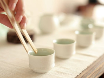 鐵觀音的泡法，水溫100°C最佳第一泡不能喝