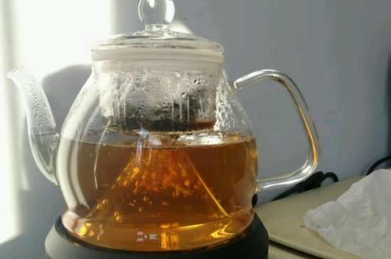 蒸茶和煮茶的區(qū)別，蒸茶和煮茶哪個(gè)好