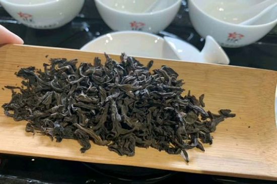 200一斤的茶葉算不算好，兩百一斤買的是中低檔茶
