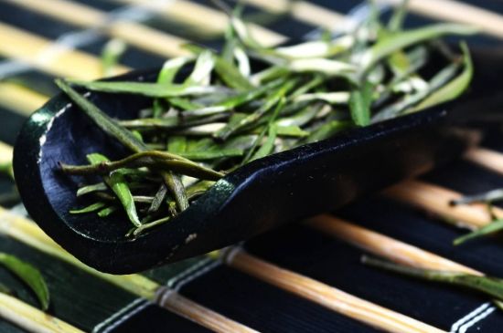 老茶和新茶哪個(gè)好，老茶好喝還是新茶好喝