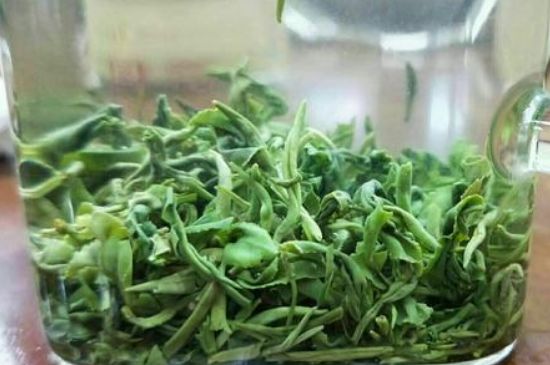 什么茶葉容易放香精，香精茶有什么危害？