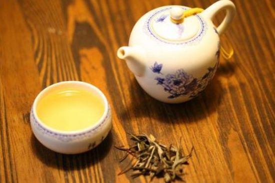 什么茶葉容易放香精，香精茶有什么危害？