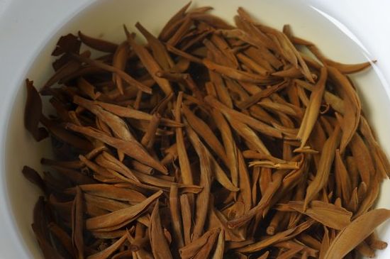 好壞金駿眉圖片對(duì)比，怎么挑選金駿眉茶葉