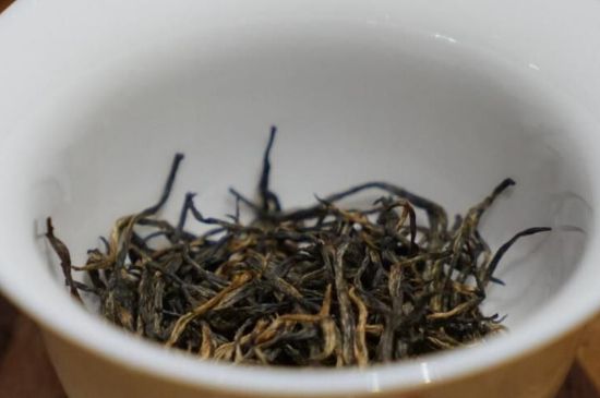 怎樣鑒別金駿眉的好壞，金駿眉紅茶的鑒別方法