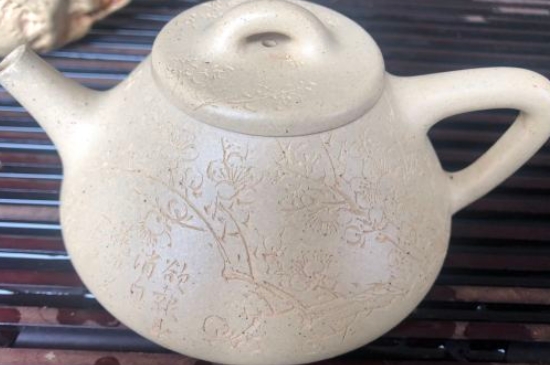 新買的紫砂壺為什么會(huì)裂，真的紫砂壺是不是很容易開裂？