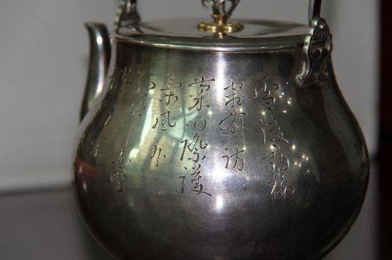 銀壺泡茶后為什么會(huì)變黑，銀壺內(nèi)膽發(fā)黑怎么辦