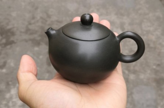 泡茶用坭興陶和紫砂壺哪個好，紫砂壺比坭興陶壺好嗎？
