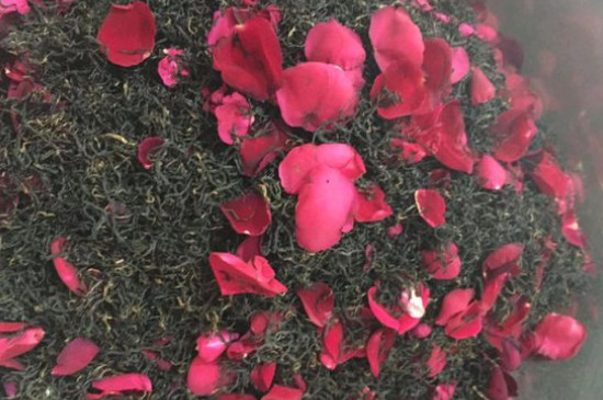 玫瑰花泡水喝的9大禁忌，喝玫瑰花茶有什么禁忌