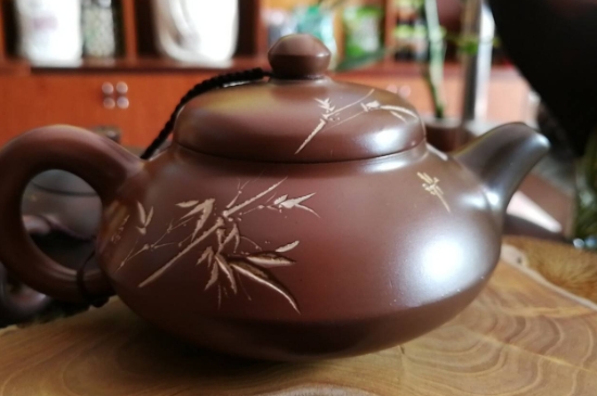 坭興陶主要泡什么茶，廣西坭興陶壺適合泡哪些茶？