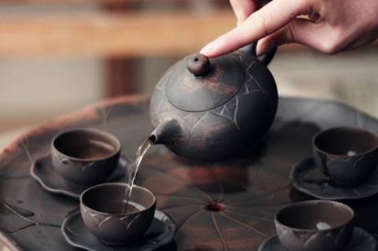 坭興陶主要泡什么茶，廣西坭興陶壺適合泡哪些茶？