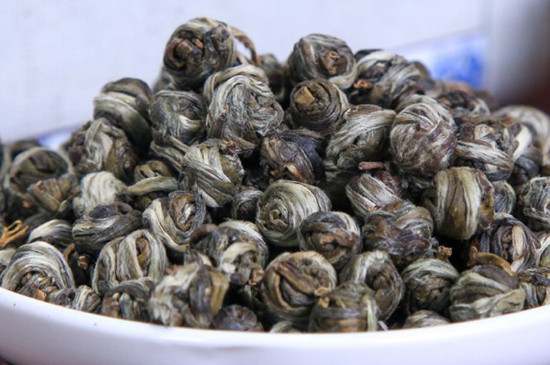 茉莉龍珠一次泡幾顆，茉莉龍珠一一杯放幾顆
