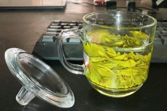 常見的七大材質(zhì)的茶具優(yōu)缺點(diǎn)，用什么材質(zhì)的茶具泡茶最好？