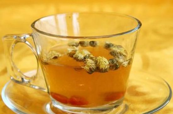 菊花茶的最佳搭配有哪幾樣，菊花茶和什么搭配喝效果好？