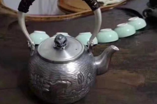 常見的七大材質(zhì)的茶具優(yōu)缺點(diǎn)，用什么材質(zhì)的茶具泡茶最好？
