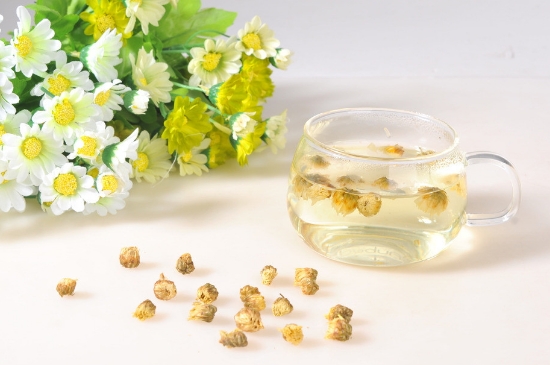 喝菊花茶有什么效果，女人長期喝菊花茶好嗎？