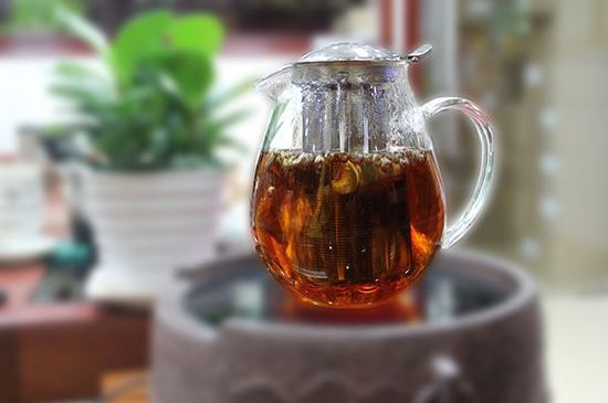 福鼎白茶要喝老的嗎，為什么喝白茶要喝老茶存新茶？