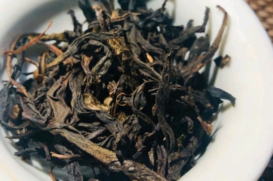 長期喝巖茶會上火嗎？巖茶這樣喝了容易上火！
