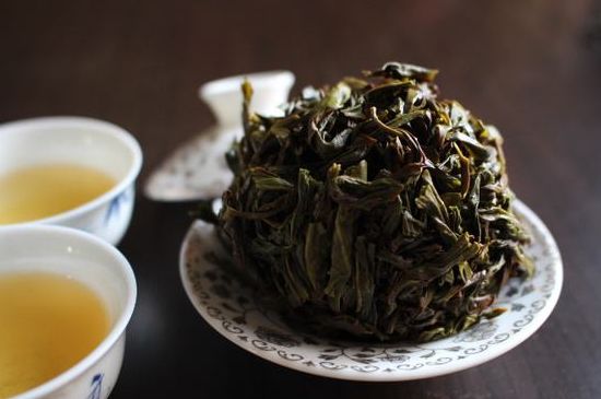 鴨屎香特點(diǎn)介紹，鳳凰單叢茶鴨屎香的口感和來歷