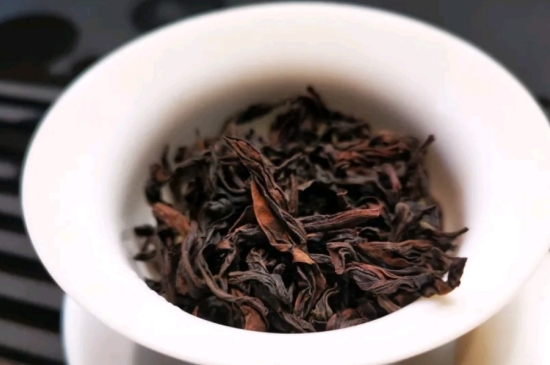 長期喝巖茶會上火嗎？巖茶這樣喝了容易上火！