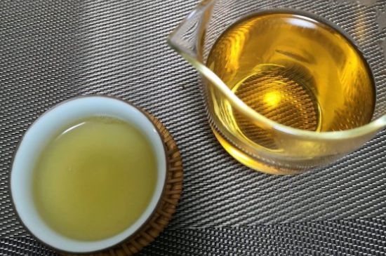 7年壽眉和2年白牡丹哪個(gè)好，老白茶壽眉與白牡丹的口感區(qū)別
