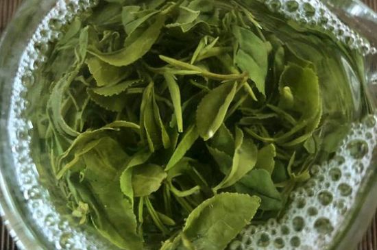 綠茶放了三年還能喝嗎，綠茶放久了喝了會怎樣