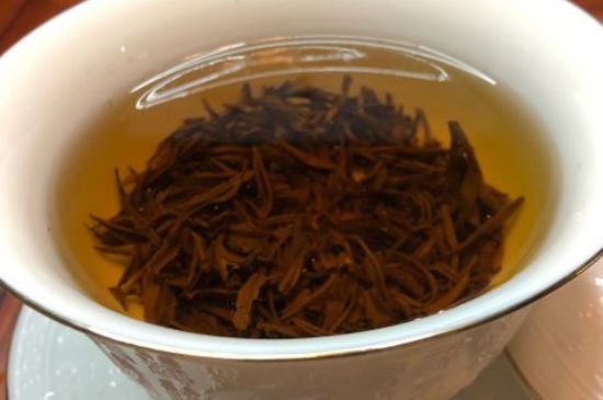 女人晚上喝紅茶好嗎，女人紅茶啥時(shí)候喝最好？