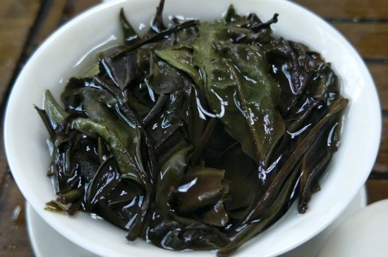 福鼎白茶貢眉和壽眉的區(qū)別，壽眉與貢眉有什么區(qū)別