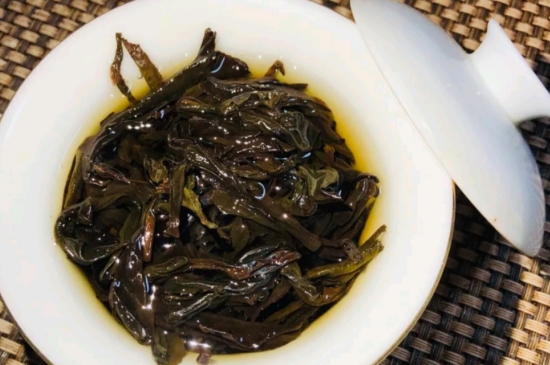 長期喝巖茶會上火嗎？巖茶這樣喝了容易上火！