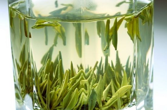 竹葉青和雀舌哪個貴，竹葉青茶貴嗎？
