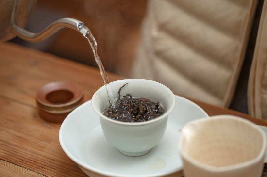 為什么喝巖茶看不起別的茶，喝巖茶的看不上所有茶類？
