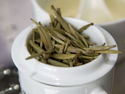 白茶煮好還是泡好喝，老白茶是泡還是煮？