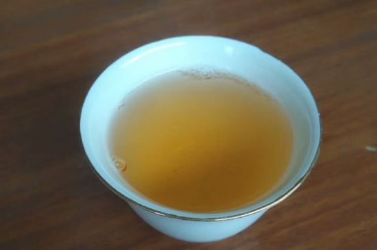 黑茶排濕毒的身體表現，喝黑茶排毒反應癥狀