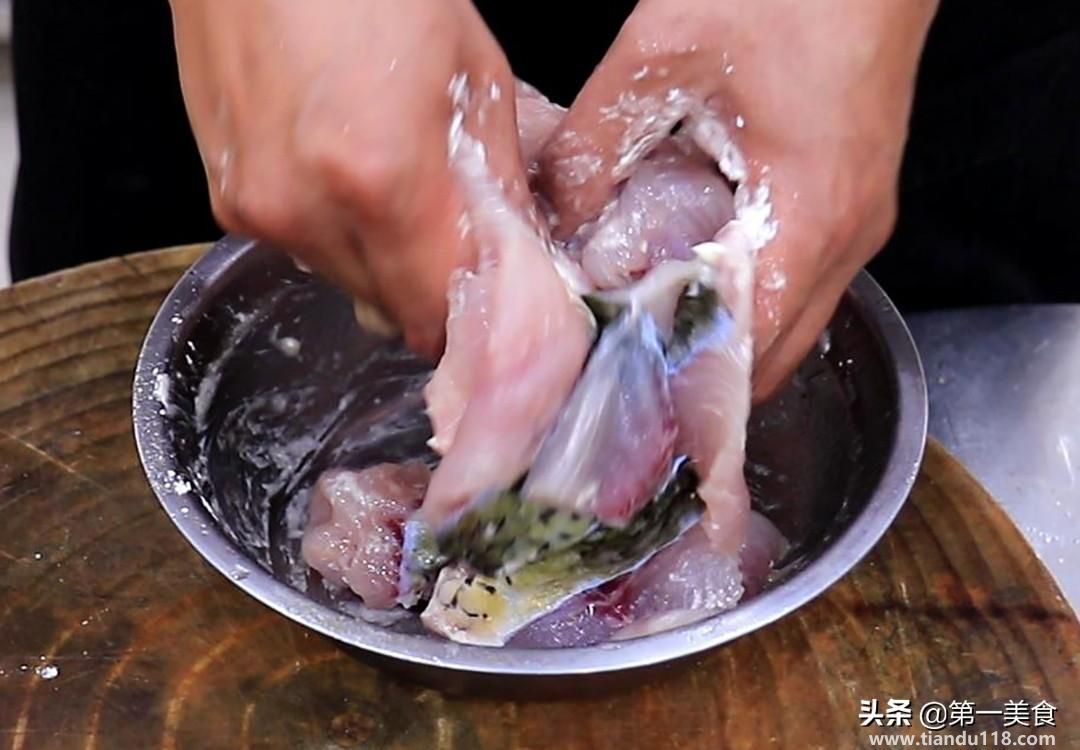 家常酸菜魚(yú)的做法(家常酸菜魚(yú)怎么做)(圖5) 家常酸菜魚(yú)的做法(家常酸菜魚(yú)怎么做)(圖5)