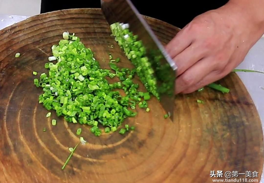 家常酸菜魚(yú)的做法(家常酸菜魚(yú)怎么做)(圖7) 家常酸菜魚(yú)的做法(家常酸菜魚(yú)怎么做)(圖7)