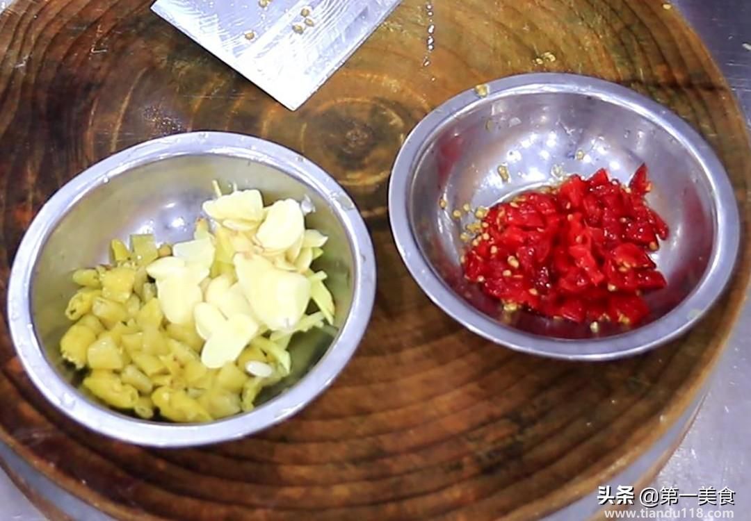 家常酸菜魚(yú)的做法(家常酸菜魚(yú)怎么做)(圖6) 家常酸菜魚(yú)的做法(家常酸菜魚(yú)怎么做)(圖6)