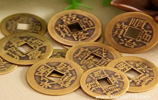 臥室門對門要掛五帝錢嗎(五帝錢可以正對大門掛嗎) 臥室門對門要掛五帝錢嗎(五帝錢可以正對大門掛嗎)
