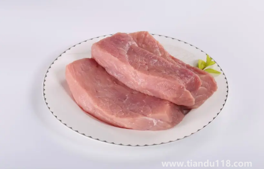 豬肉夜里發(fā)出藍(lán)光能吃嗎（豬肉怎么挑選）