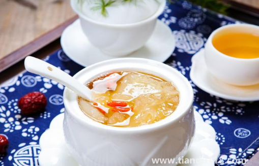 冰糖雪梨適合有痰還是無(wú)痰2